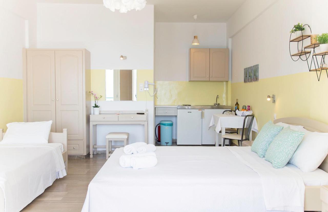 Theodora Rooms Poros Town Екстериор снимка