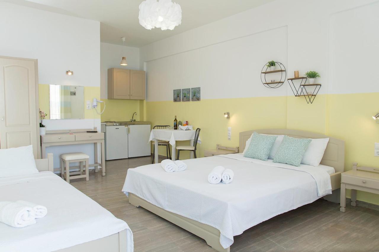 Theodora Rooms Poros Town Екстериор снимка