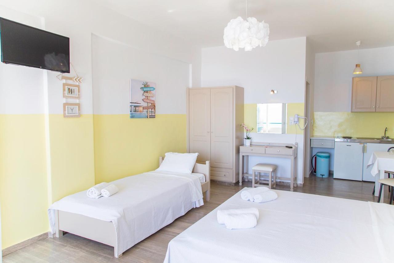 Theodora Rooms Poros Town Екстериор снимка
