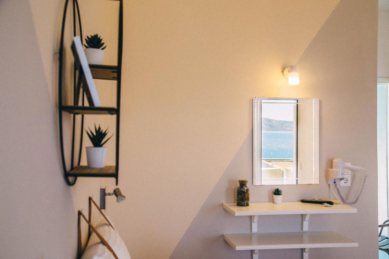 Theodora Rooms Poros Town Екстериор снимка