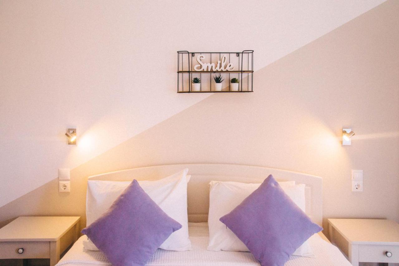 Theodora Rooms Poros Town Екстериор снимка
